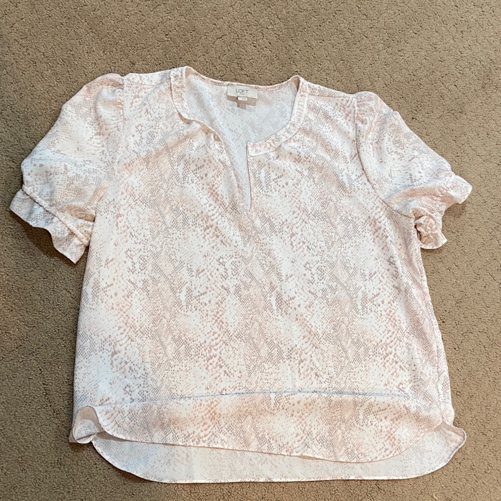 LOFT Women's White and Tan Snake Print Blouse